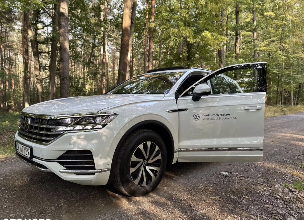 Volkswagen Touareg cena 363900 przebieg: 12000, rok produkcji 2022 z Rogoźno małe 301